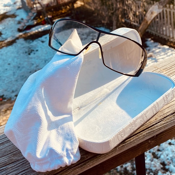 Oakley dart sunglasses - Picture 2 of 3